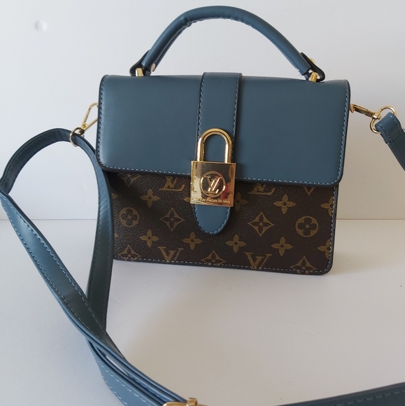 Louis Vuitton Handbags - Louis Vuitton Clutch Bag